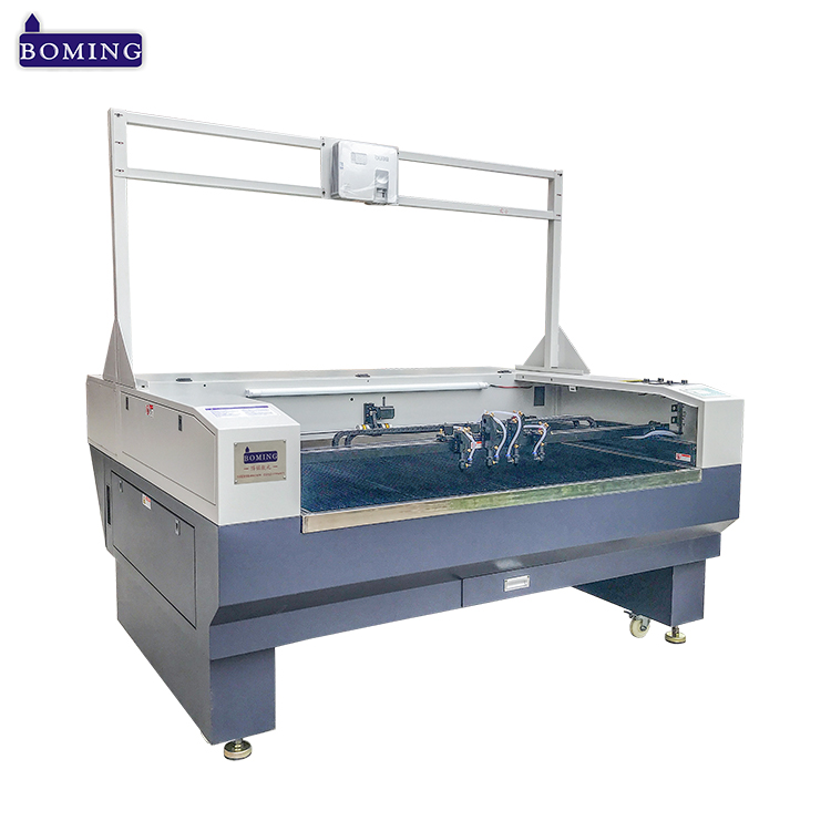laser cutting machine with projector
