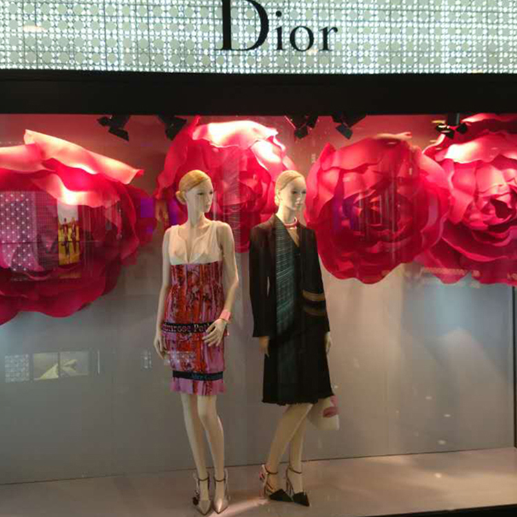 Dior flower store window 