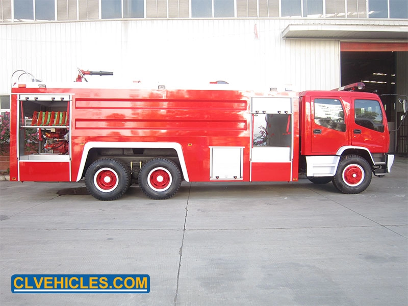 Tanker pemadam kebakaran ISUZU FVZ 16000 liter