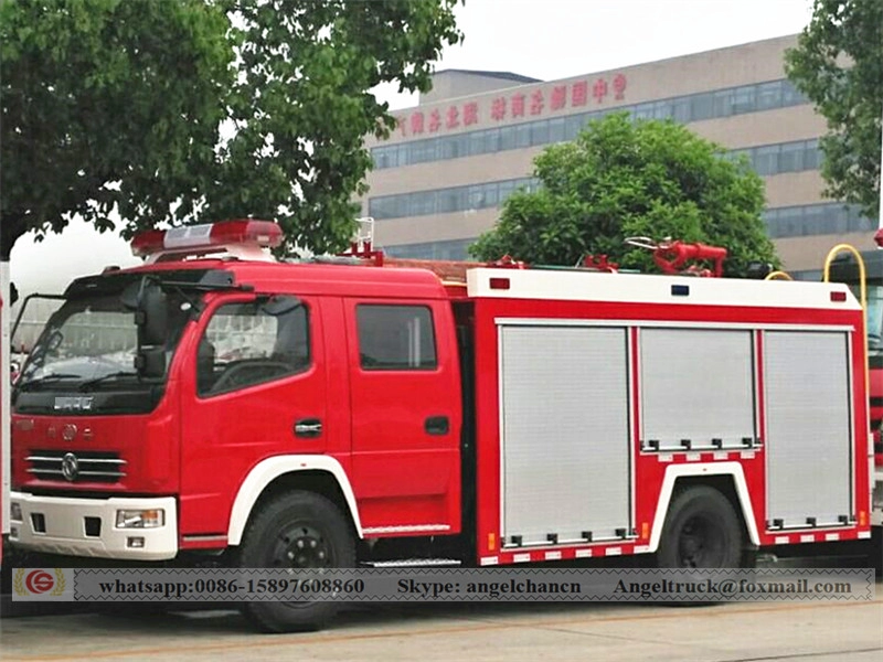 Truk Pemadam Kebakaran Tangki Air Ukuran Mini 4 m3 Dongfeng