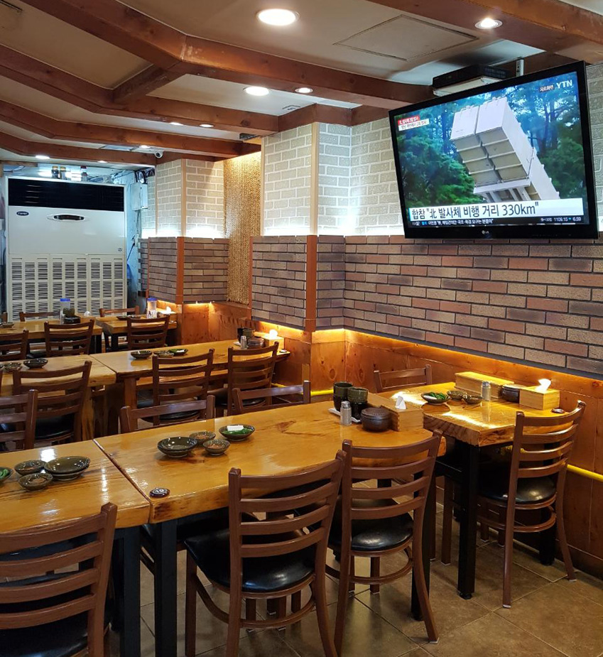 Faux brick panel for restaurant