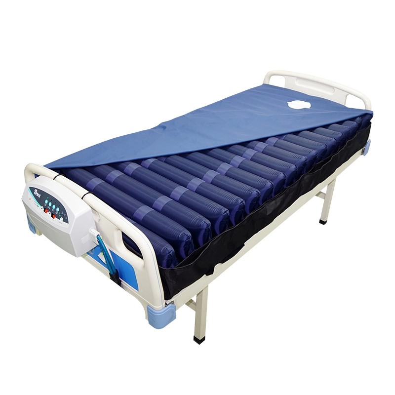 Tekanan bergantian perawatan lansia anti luka baring kasur udara tiup untuk pasien terbaring di tempat tidur