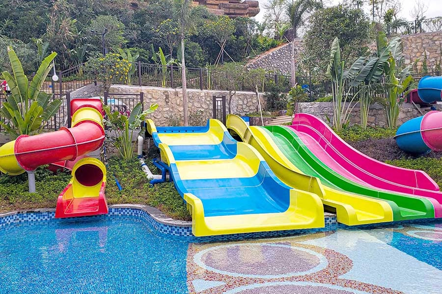 Taman Air Desain Hotel Hiburan Anak-anak Kolam Renang Luar Ruangan Seluncuran Air