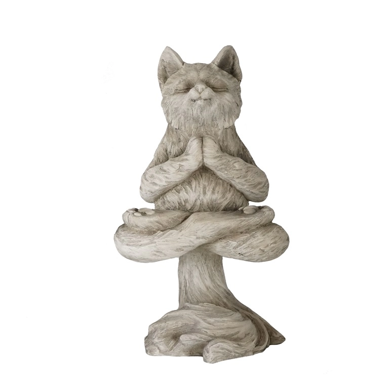 Patung Taman MGO Yoga Kucing Melayang