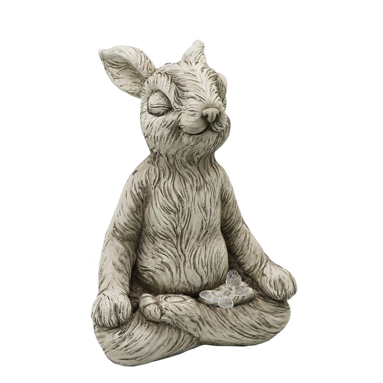 Patung Kelinci Meditasi