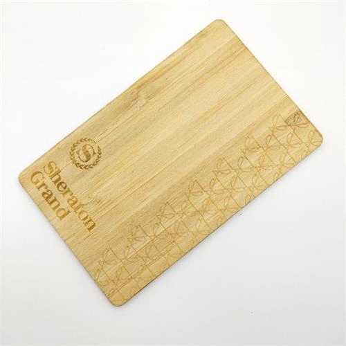 Kartu Bisnis Kayu Bambu Yang Dapat Diprogram RFID ISO14443A Smart NTAG213/216 NFC Kartu Kunci Hotel Kayu
