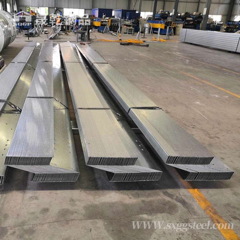 Saluran Baja Struktural Bending Dingin Galvanis Z Purlins